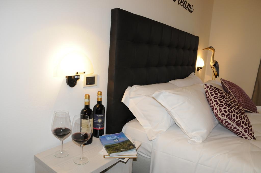 Hotel Rombino Фонтебланда Экстерьер фото